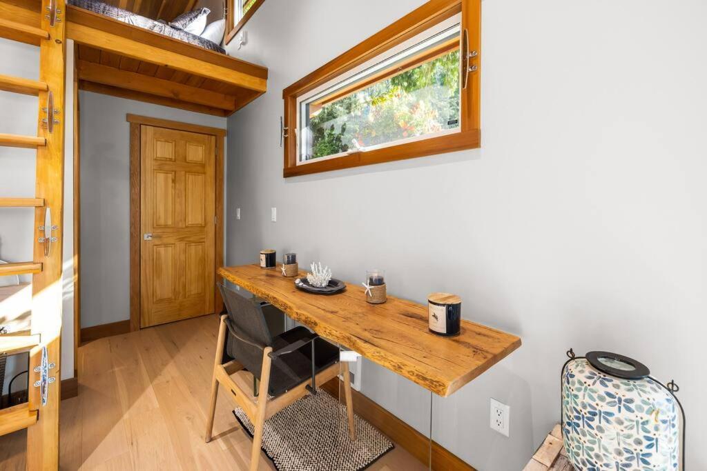 Kingfisher Manor Villa Sooke Bagian luar foto