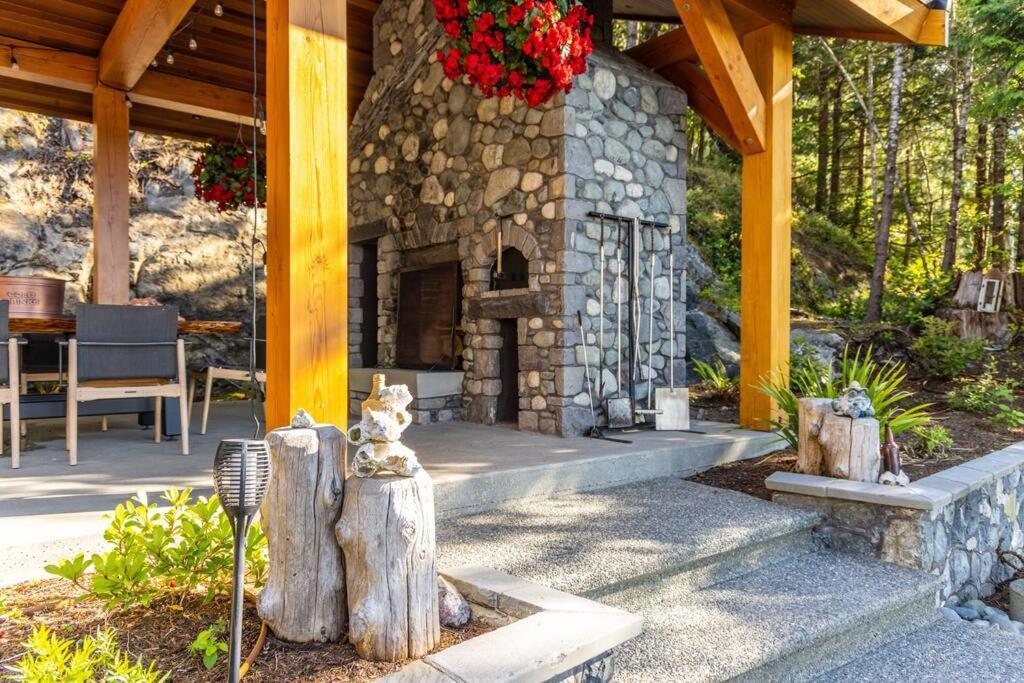 Kingfisher Manor Villa Sooke Bagian luar foto
