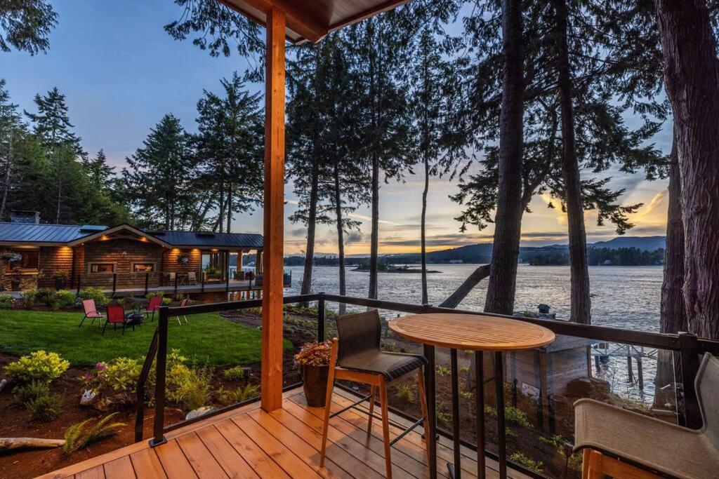 Kingfisher Manor Villa Sooke Bagian luar foto