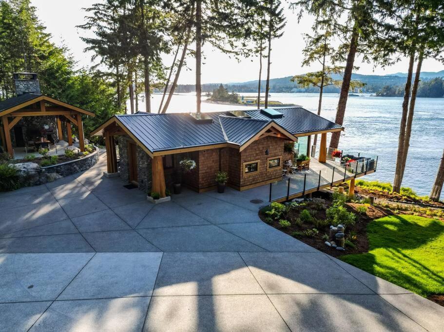 Kingfisher Manor Villa Sooke Bagian luar foto