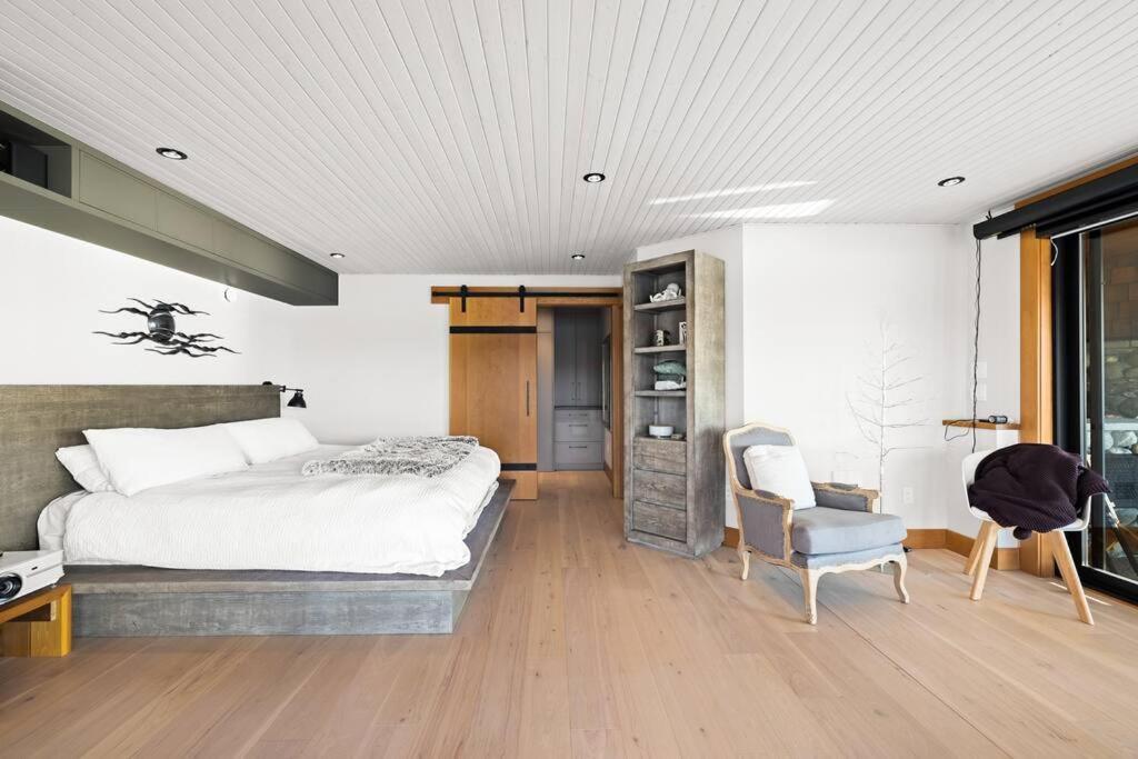 Kingfisher Manor Villa Sooke Bagian luar foto