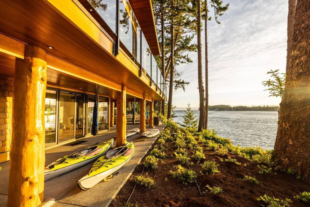 Kingfisher Manor Villa Sooke Bagian luar foto