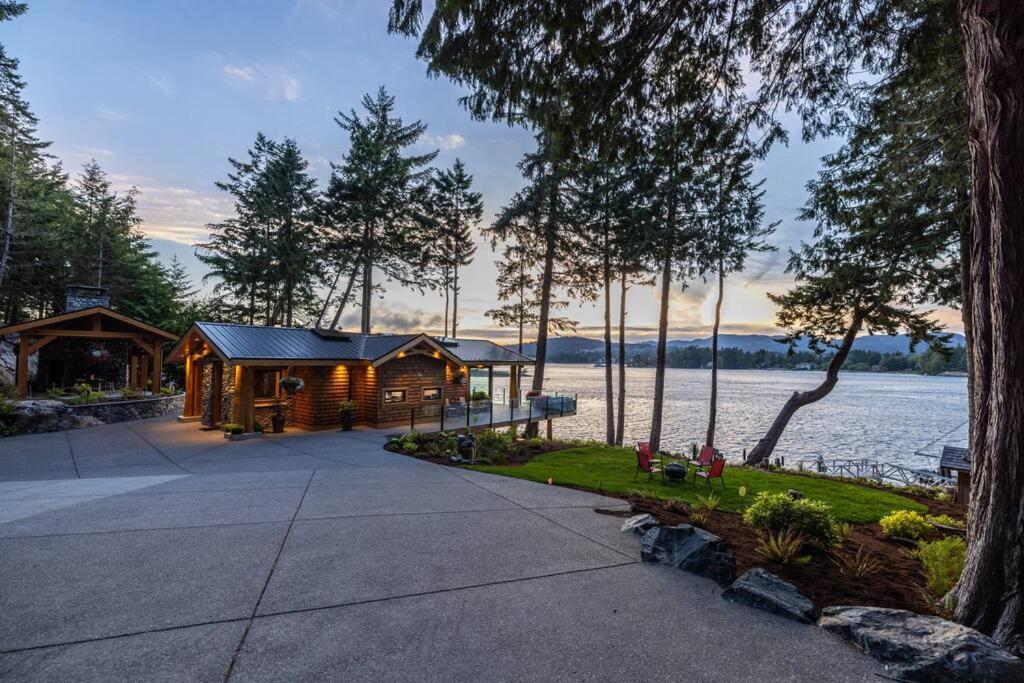 Kingfisher Manor Villa Sooke Bagian luar foto